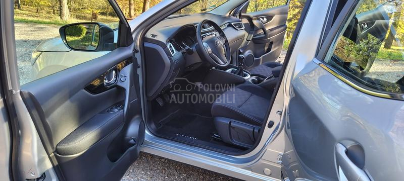 Nissan Qashqai 1.2DIG-T TEKNA