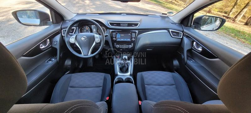 Nissan Qashqai 1.2DIG-T TEKNA