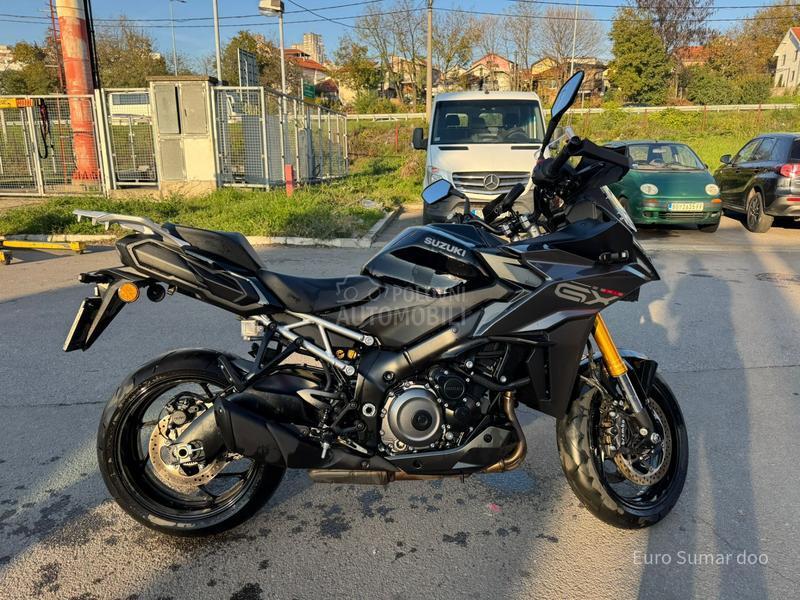 Suzuki GSX-S1000GX M4