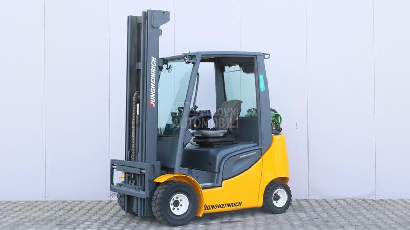 Jungheinrich TFG 320s