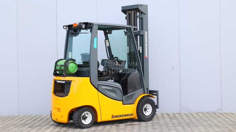 Jungheinrich TFG 320s