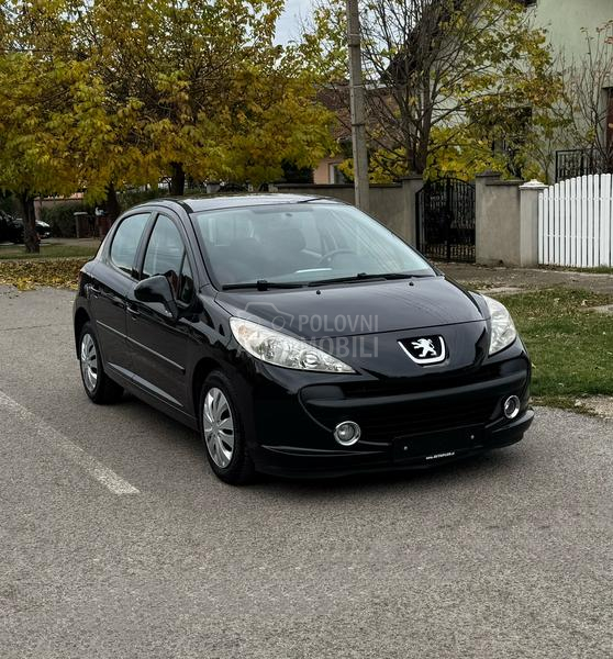 Peugeot 207 1.4 8V TRENDY