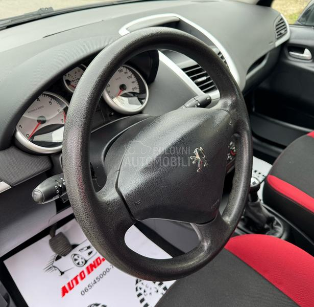 Peugeot 207 1.4 8V TRENDY