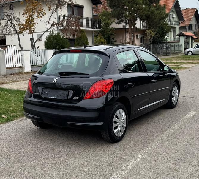 Peugeot 207 1.4 8V TRENDY
