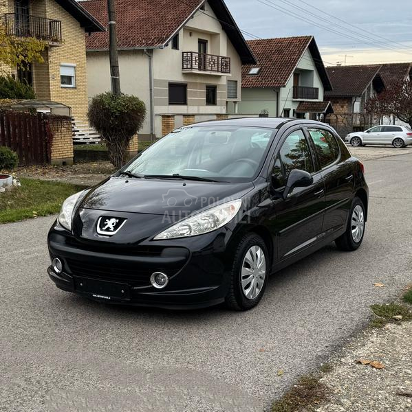 Peugeot 207 1.4 8V TRENDY