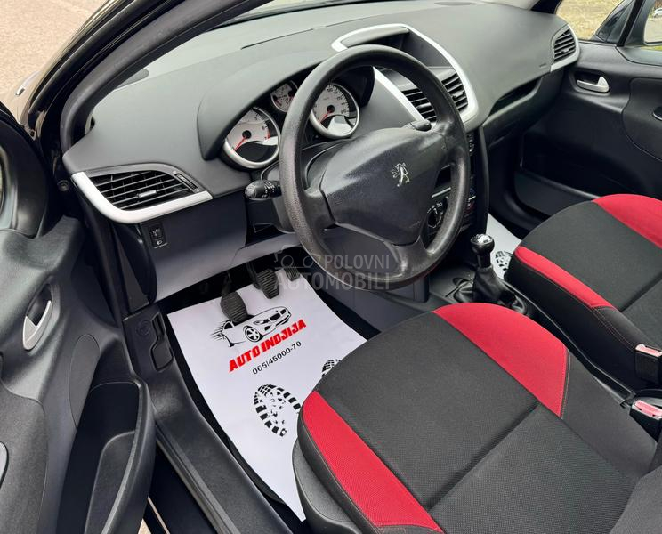 Peugeot 207 1.4 8V TRENDY