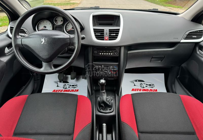 Peugeot 207 1.4 8V TRENDY