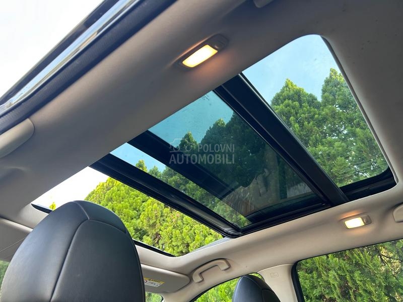 Nissan X-Trail TEKNA 360 7 sed