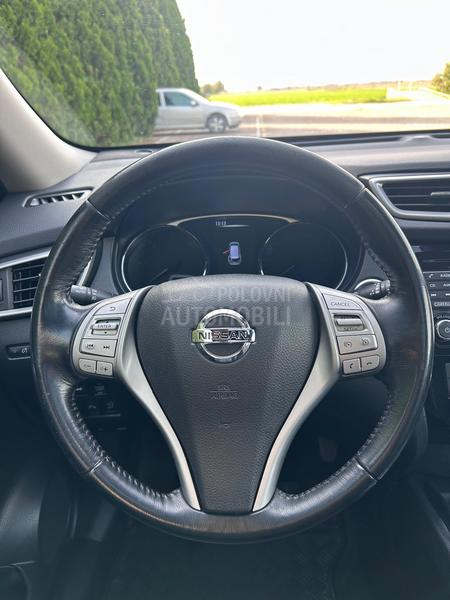 Nissan X-Trail TEKNA 360 7 sed