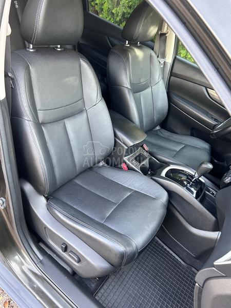 Nissan X-Trail TEKNA 360 7 sed