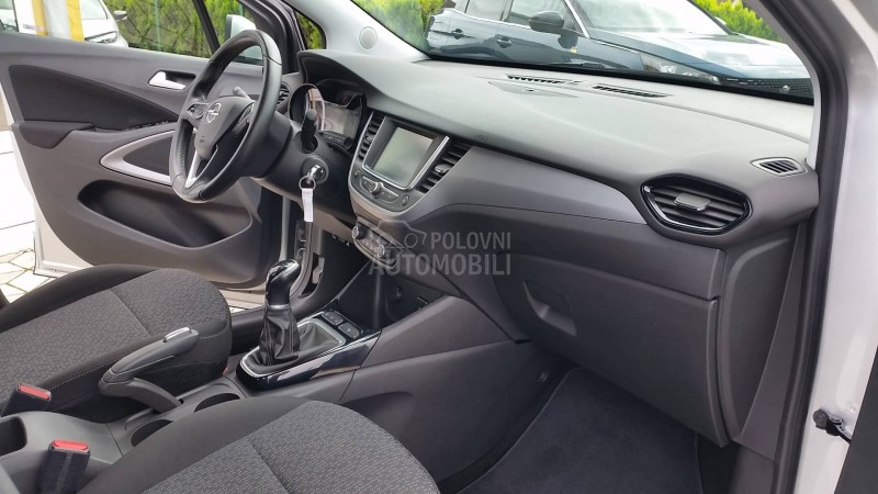 Opel Crossland X  1.2 ENYOJ / 112.000k