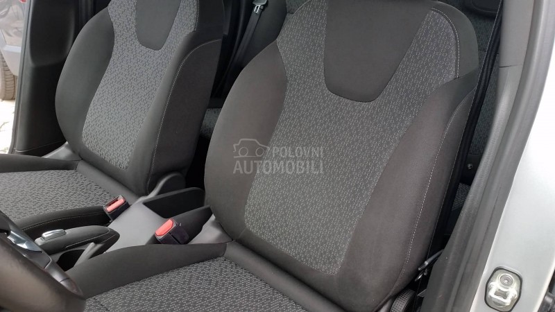 Opel Crossland X  1.2 ENYOJ / 112.000k