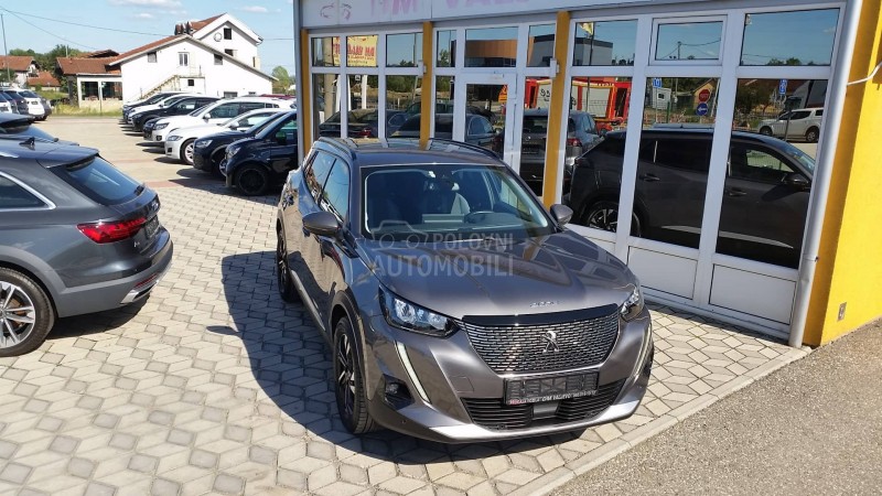 Peugeot 2008 ALLURE/89.200k/AUT