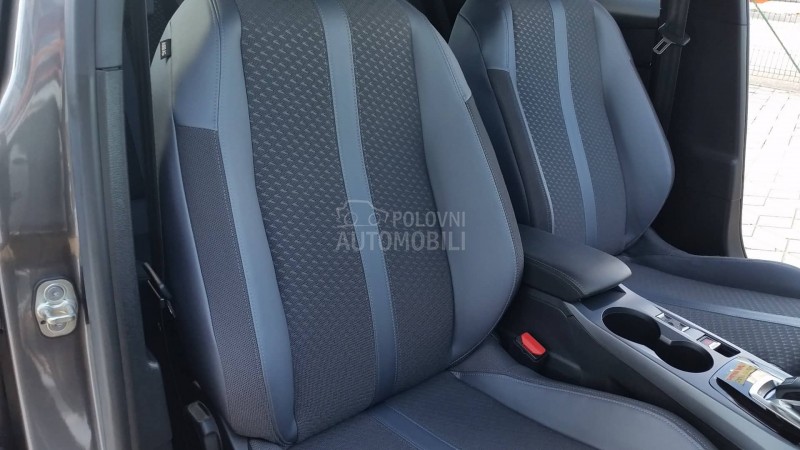 Peugeot 2008 ALLURE/89.200k/AUT