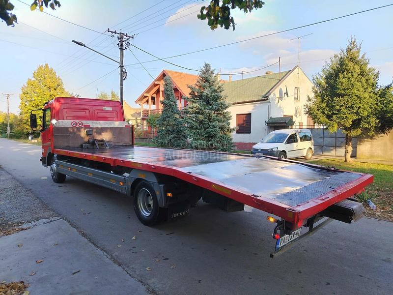 Mercedes Benz atego 818