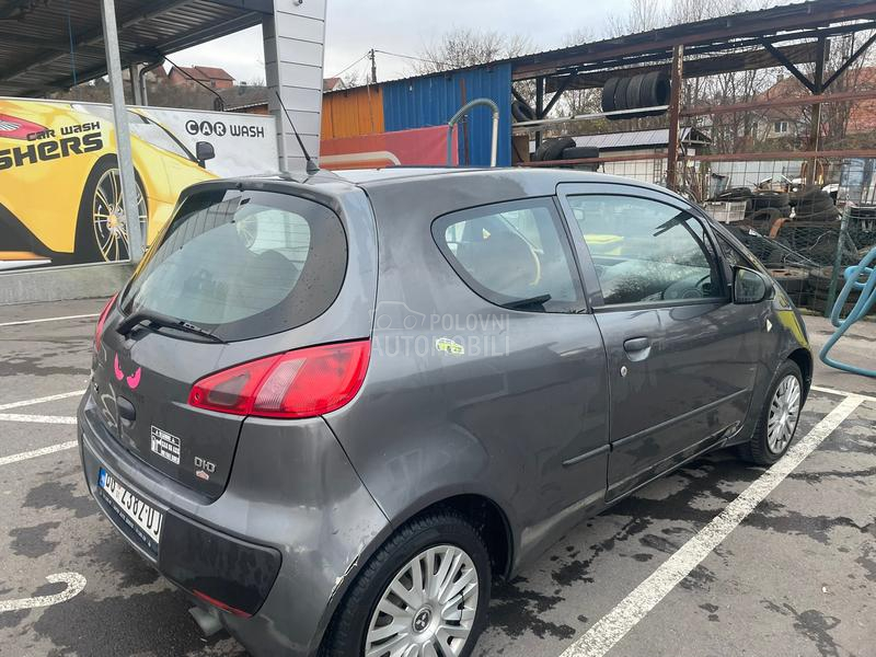 Mitsubishi Colt 