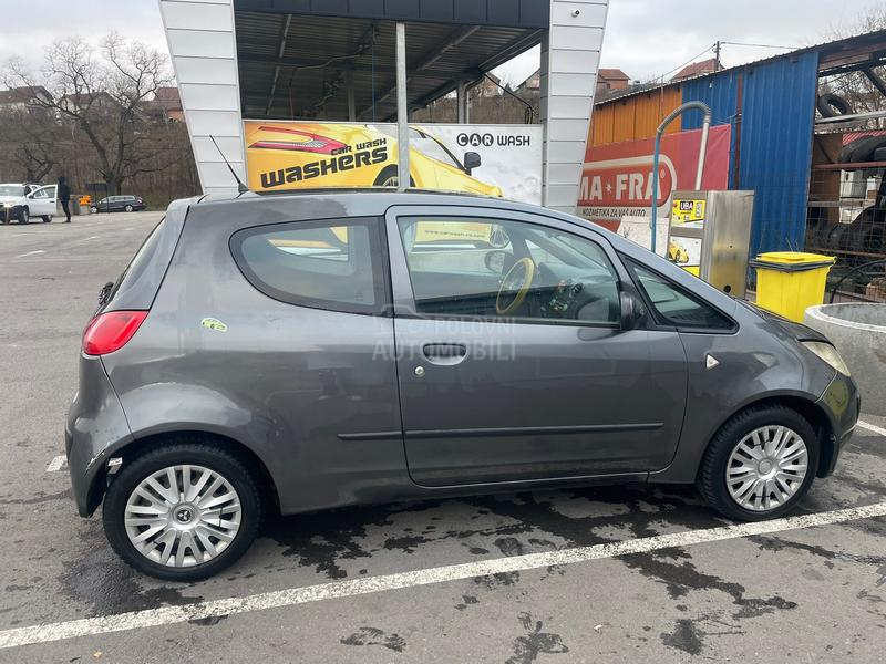 Mitsubishi Colt 