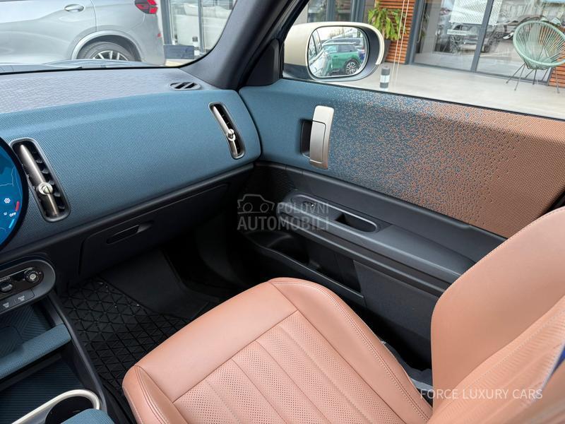 MINI Countryman C