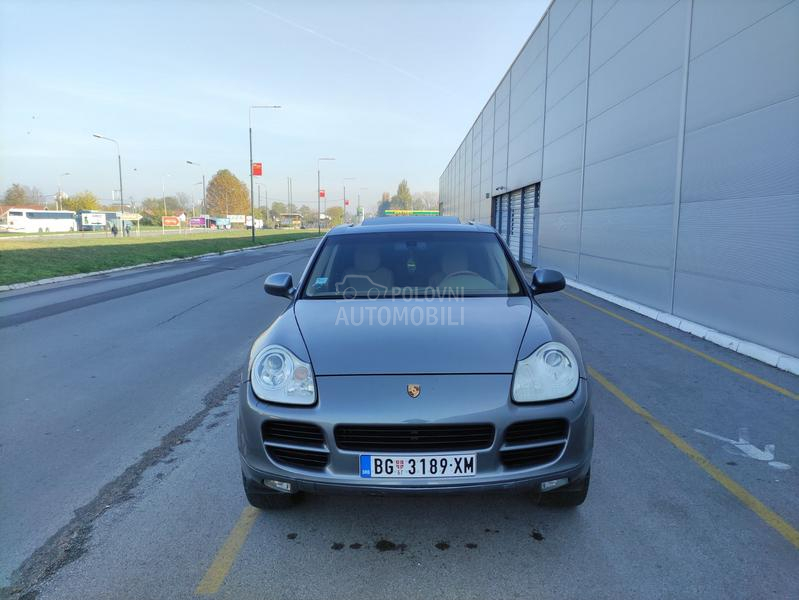 Porsche Cayenne 