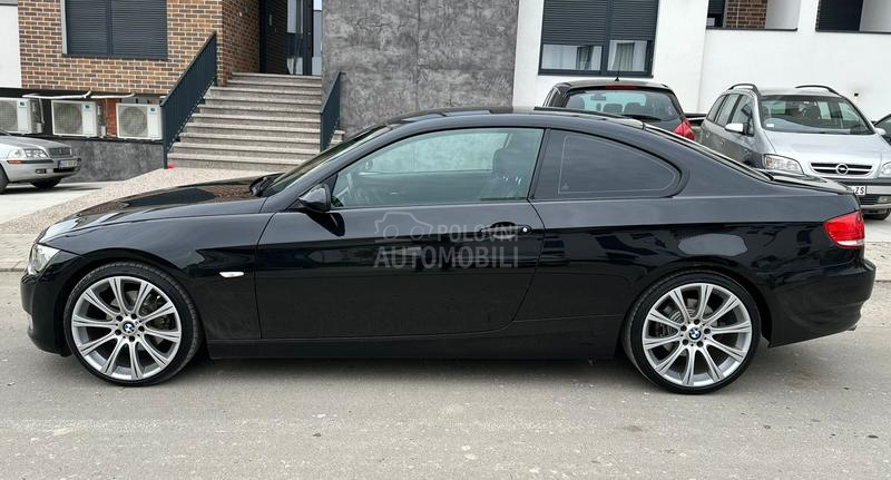 BMW 320 e92