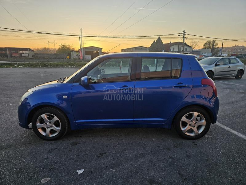 Suzuki Swift vla.snica