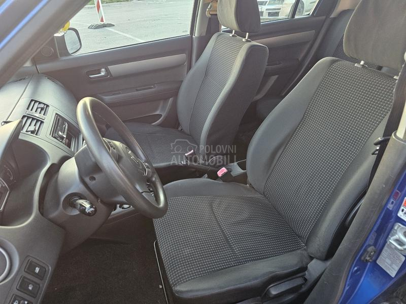 Suzuki Swift vla.snica