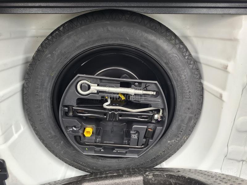 Peugeot 3008 1.6 HDI PREMIUM