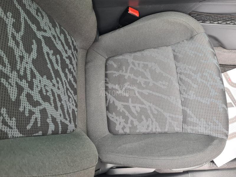 Peugeot 3008 1.6 HDI PREMIUM