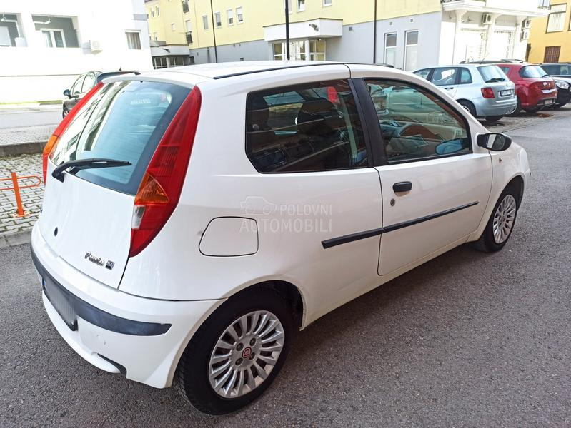 Fiat Punto 1.2 8v VREDl VlDETl