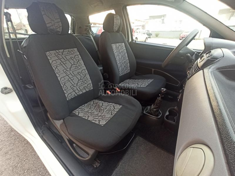 Fiat Punto 1.2 8v VREDl VlDETl