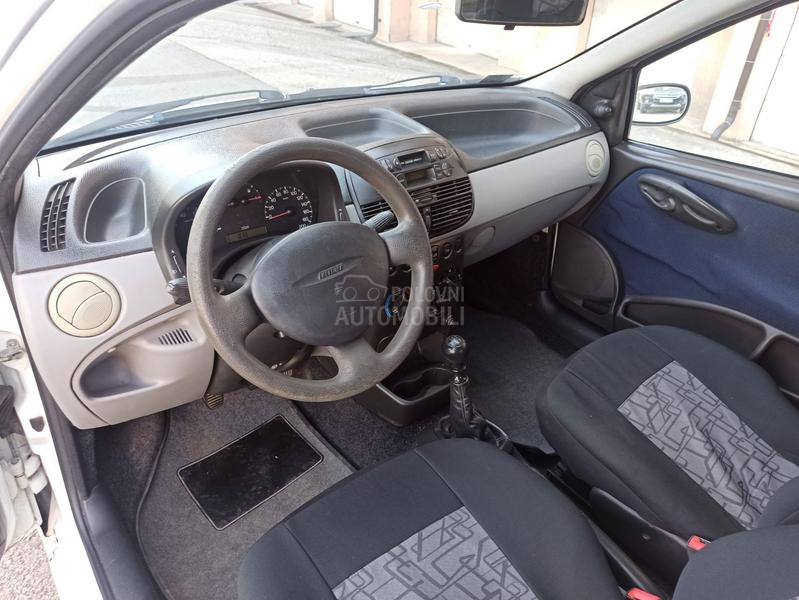 Fiat Punto 1.2 8v VREDl VlDETl