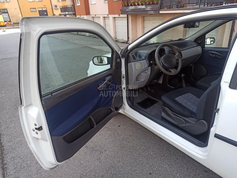 Fiat Punto 1.2 8v VREDl VlDETl