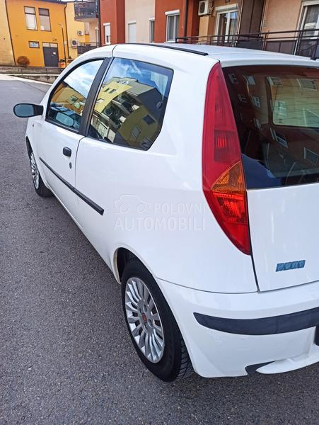Fiat Punto 1.2 8v VREDl VlDETl