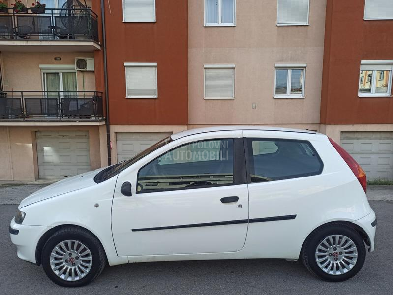 Fiat Punto 1.2 8v VREDl VlDETl