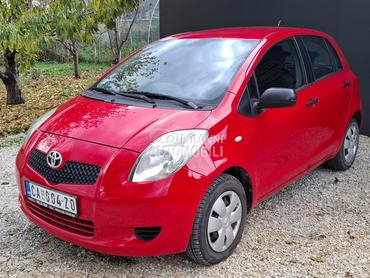 Toyota Yaris 1.0 vvti