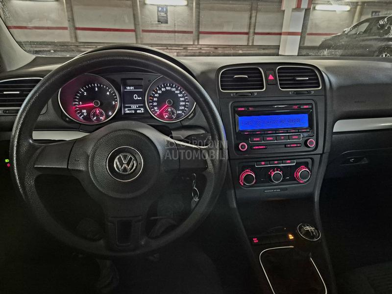 Volkswagen Golf 6 1.6tdi, 2010g