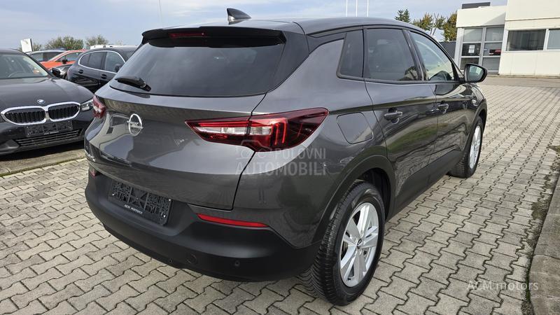 Opel Grandland X 1.2 business/ AUT