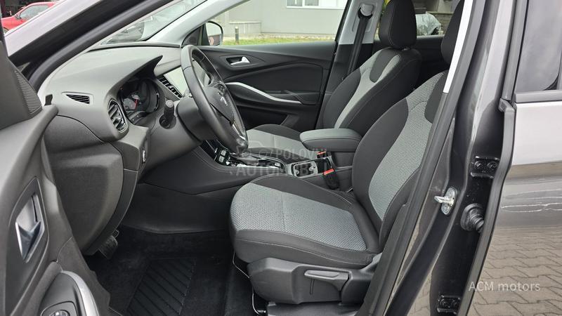 Opel Grandland X 1.2 business/ AUT