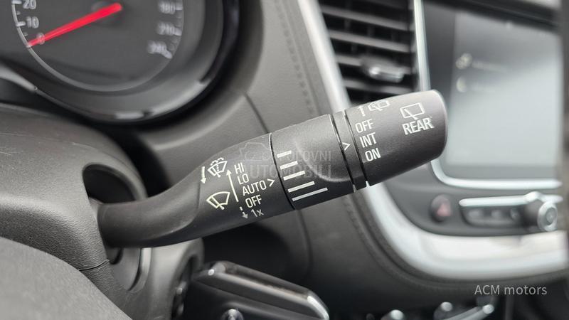 Opel Grandland X 1.2 business/ AUT