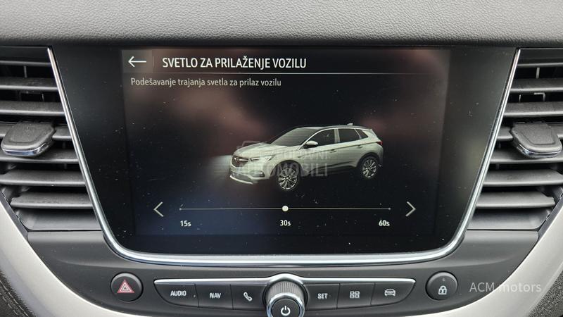 Opel Grandland X 1.2 business/ AUT