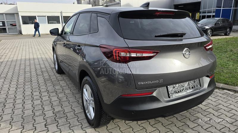 Opel Grandland X 1.2 business/ AUT