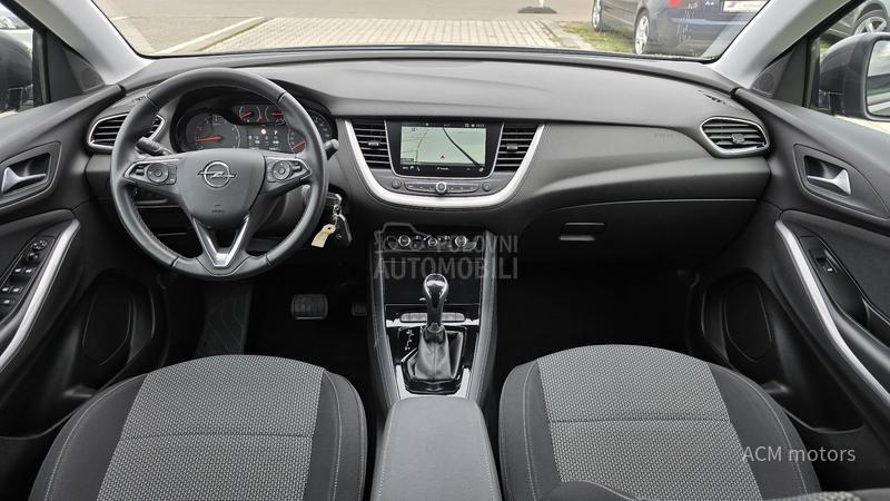 Opel Grandland X 1.2 business/ AUT