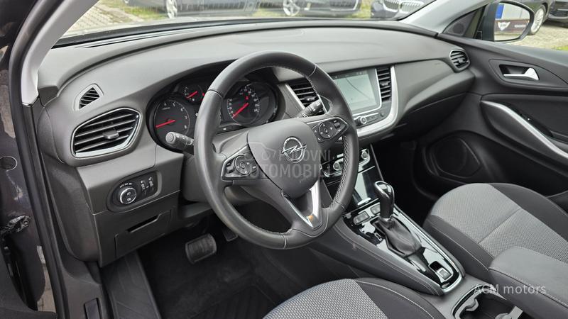 Opel Grandland X 1.2 business/ AUT