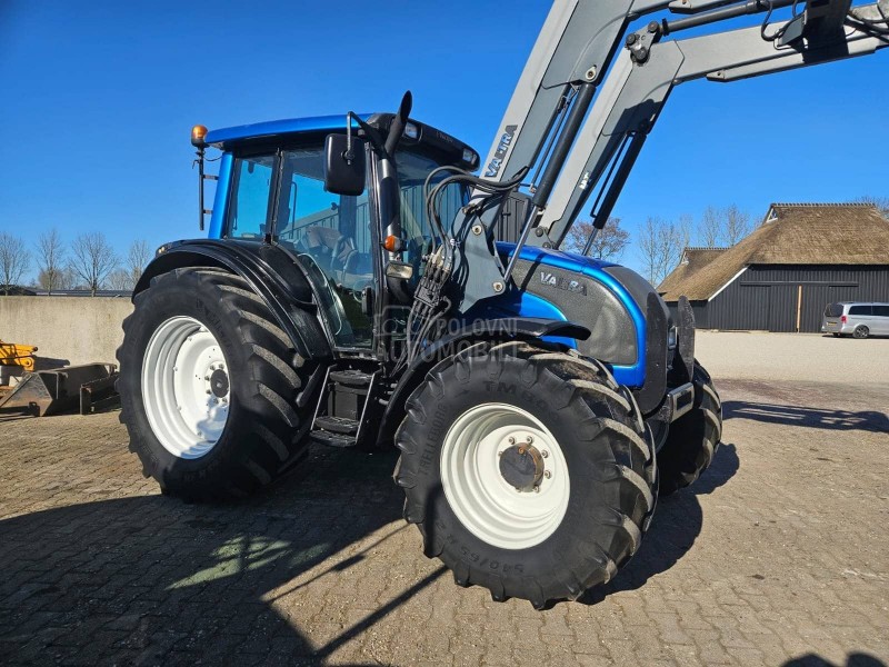 Valtra N101 FABRICKI UTOVARIVAC