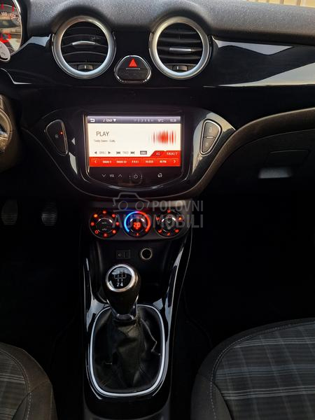 Opel Adam POGLEDATI TEXT