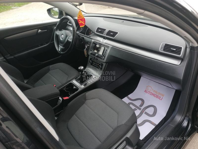 Volkswagen Passat B7 1.4i TREND LINE CH
