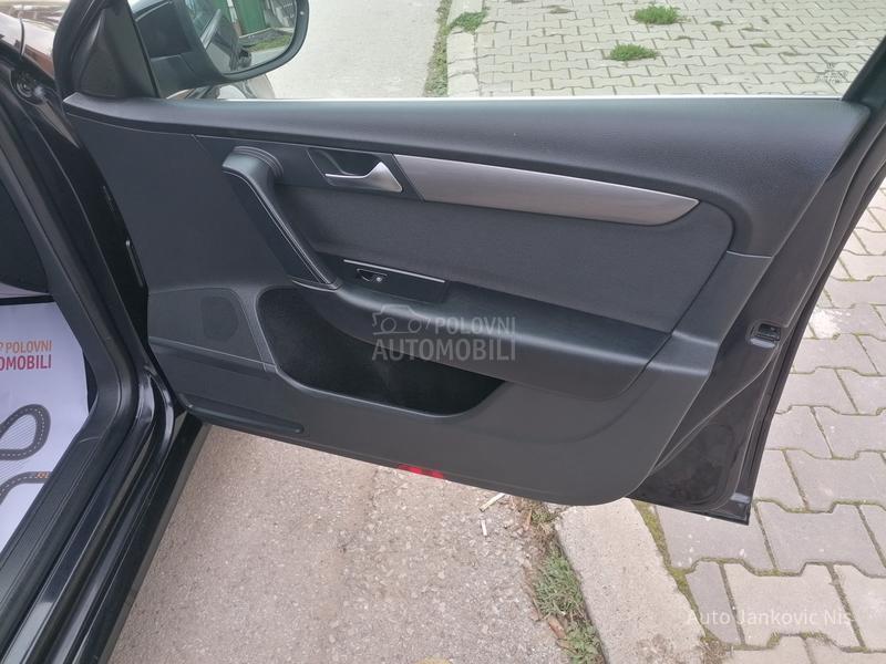 Volkswagen Passat B7 1.4i TREND LINE CH