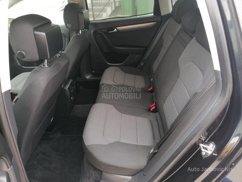 Volkswagen Passat B7 1.4i TREND LINE CH