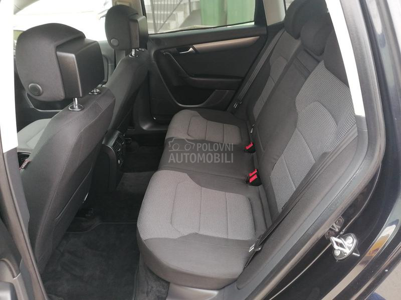 Volkswagen Passat B7 1.4i TREND LINE CH
