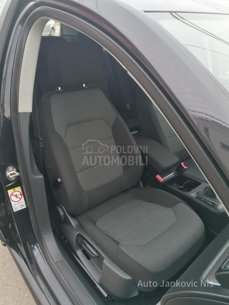 Volkswagen Passat B7 1.4i TREND LINE CH
